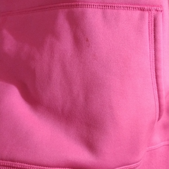 Under Armour XL GUC pink camo, front pocket, drawstring hoodie - Picture 11 of 11